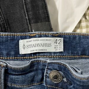 Stradivarius High Waist Blue Denim Jeans